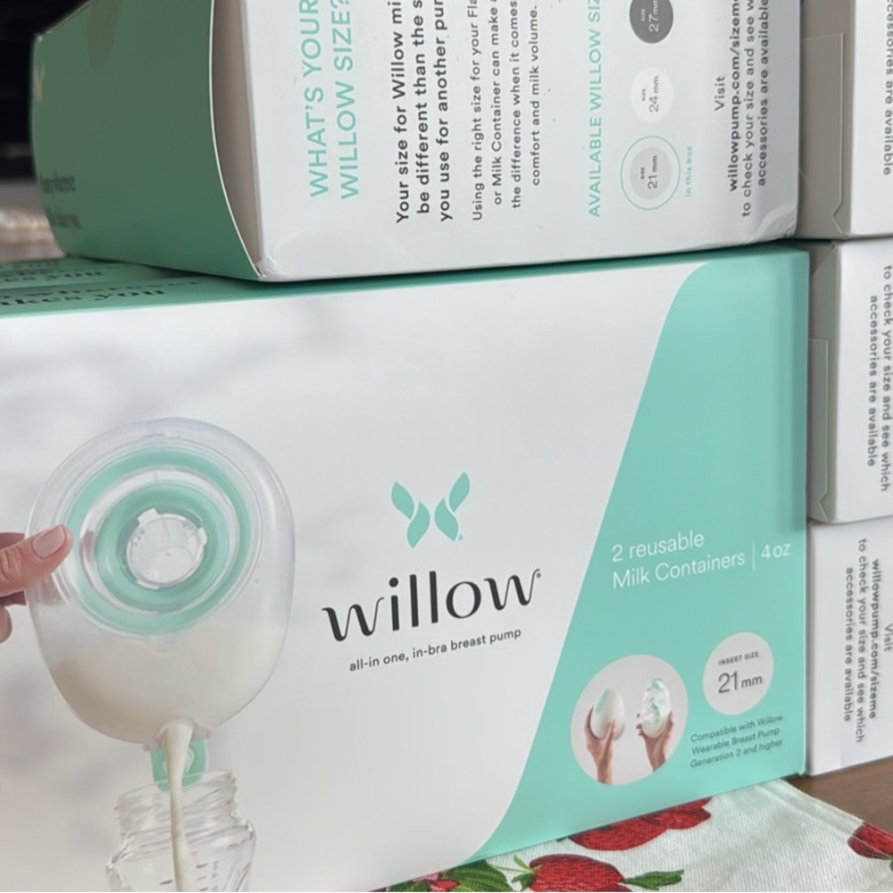 Willow Aqua and White Reusable Containers